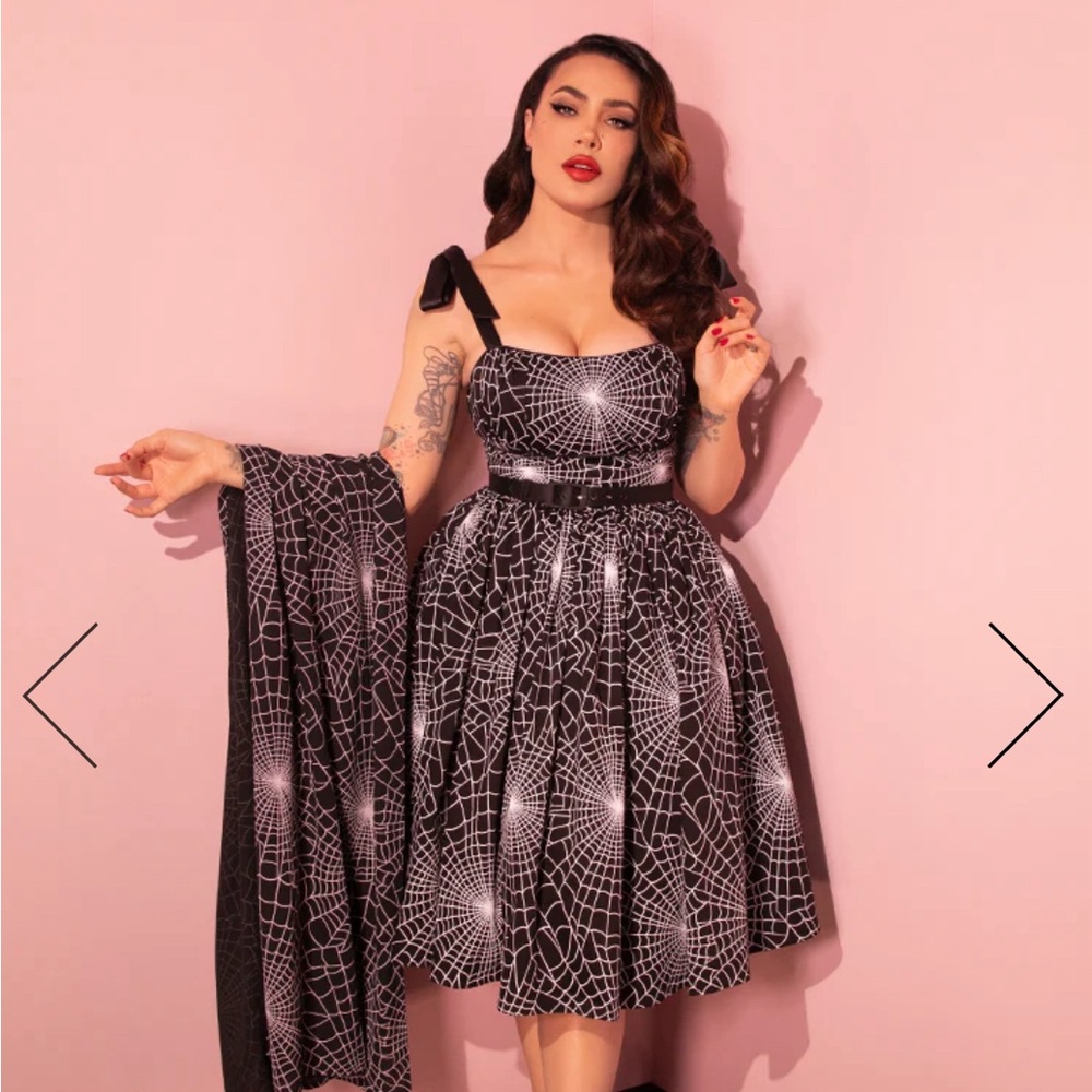 COPY - Vixen Spiderweb swing XS with headscarf